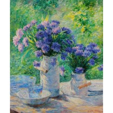 Натюрморт: голубые цветы в бидонах, выполненный маслом на холсте